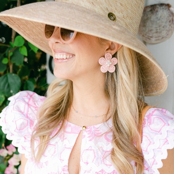 Neely Phelan rattan flower earrings - Picture 1 of 5